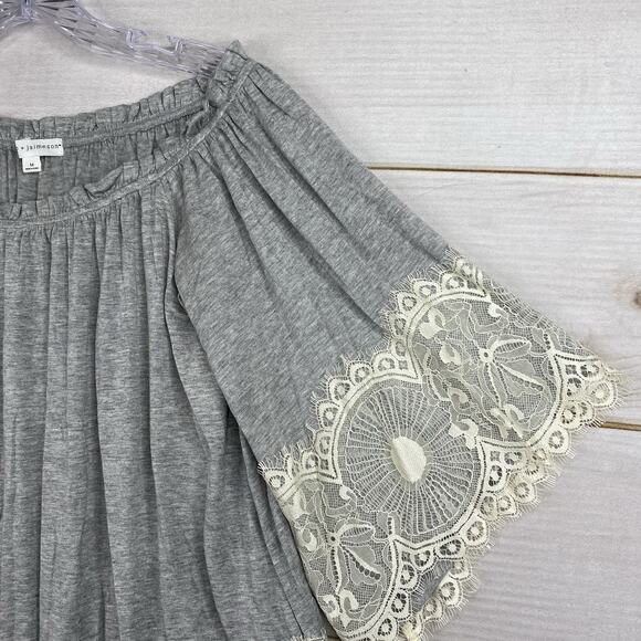 Coco + Jaimeson Womens Top Sz M Gray Cream Lace Bell Sleeve Boho Off Shoulder - Picture 2 of 9